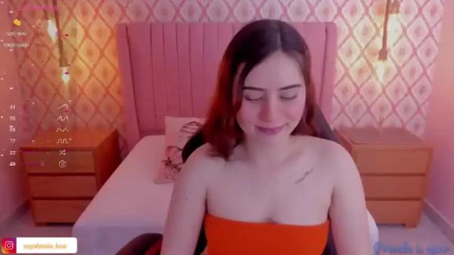 Image 3 of alesia_bianco Stream on Chaturbate on 13 months ago
