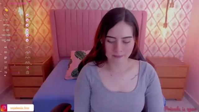 Image 4 of alesia_bianco Stream on Chaturbate on 13 months ago