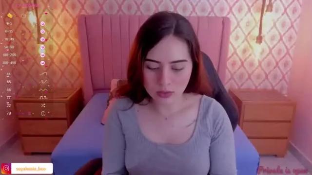 Image 6 of alesia_bianco Stream on Chaturbate on 13 months ago