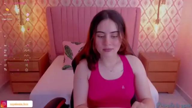 Image 12 of alesia_bianco Stream on Chaturbate on 13 months ago