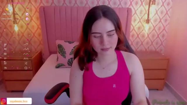 Image 7 of alesia_bianco Stream on Chaturbate on 13 months ago