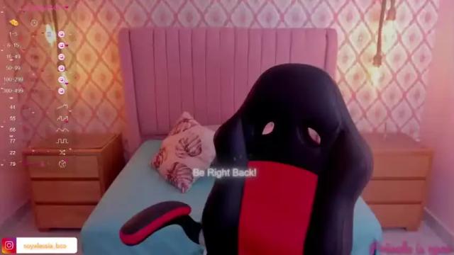 Image 12 of alesia_bianco Stream on Chaturbate on 13 months ago