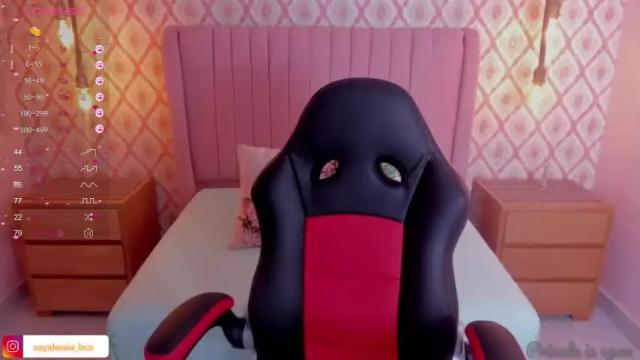 Image 11 of alesia_bianco Stream on Chaturbate on 13 months ago