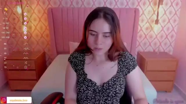 Image 2 of alesia_bianco Stream on Chaturbate on 13 months ago
