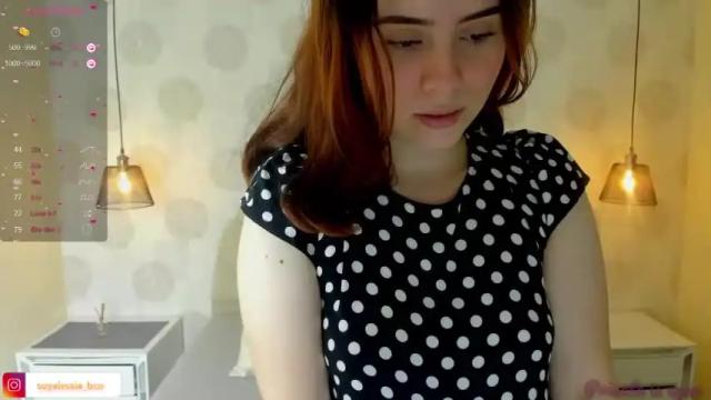 Image 6 of alesia_bianco Stream on Chaturbate on 13 months ago