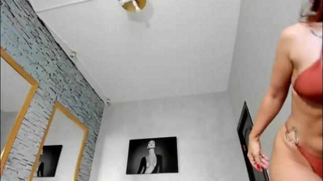 Image 6 of alessa_burns Stream on Chaturbate on 1 month ago