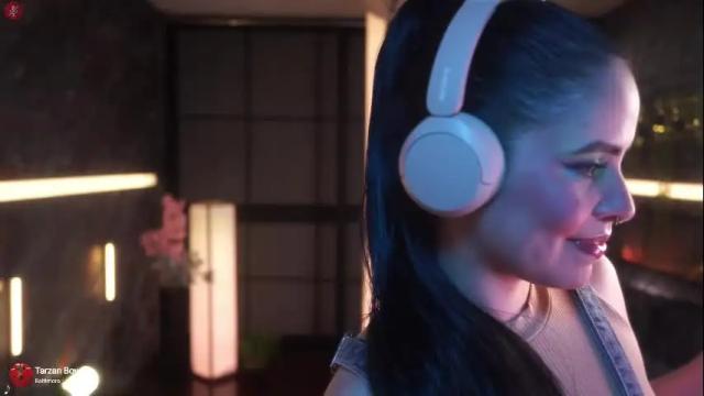 Image 12 of alessa_goreng Stream on Chaturbate on 3 months ago