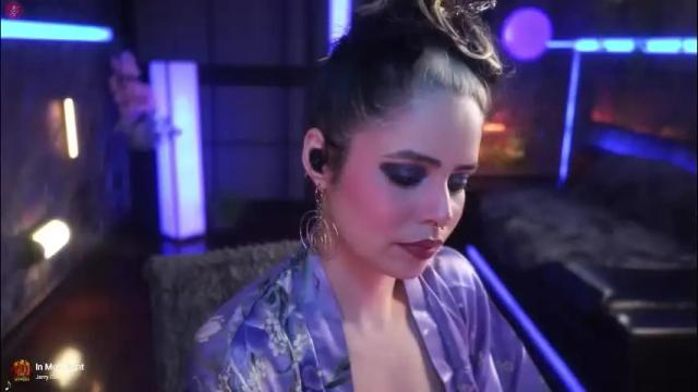 Image 2 of alessa_goreng Stream on Chaturbate on 1 month ago