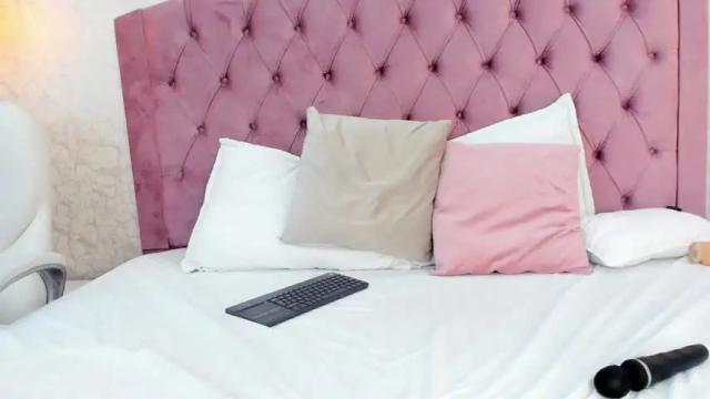Thumbnail 3, alessa_keller's Stream at Chaturbate, 19 months ago