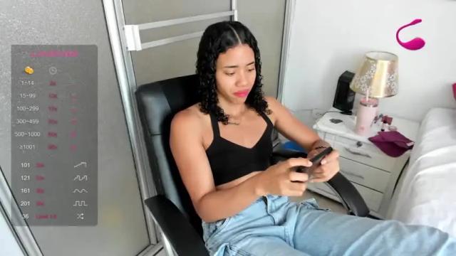 Image 10 of alessamaya Stream on Chaturbate on 13 months ago