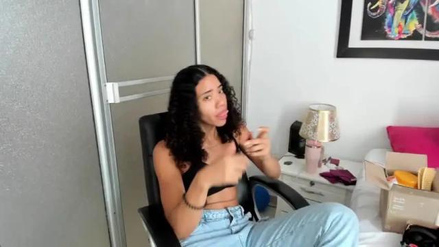Image 2 of alessamaya Stream on Chaturbate on 13 months ago