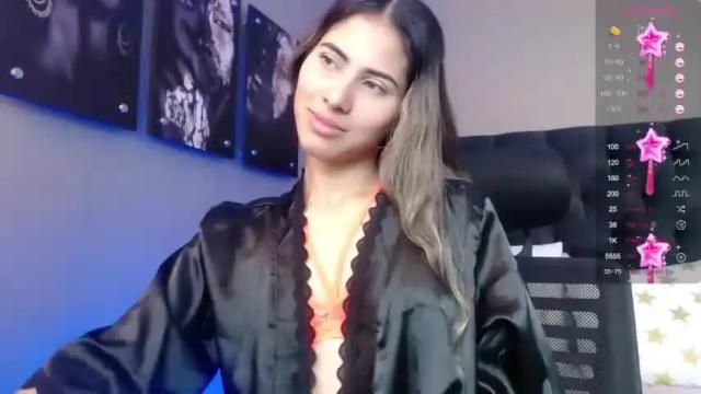 Image 11 of alessandra__palmer Stream on Chaturbate on 14 months ago