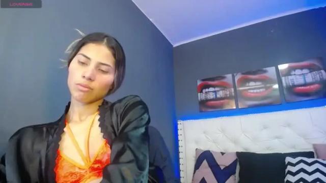 Image 12 of alessandra__palmer Stream on Chaturbate on 14 months ago