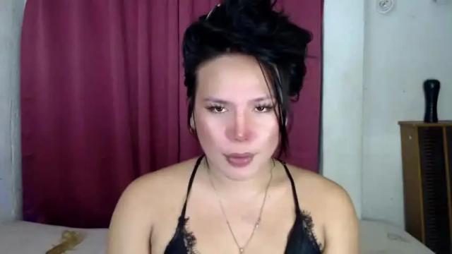 Image 2 of alessandra_megzz Stream on Chaturbate on 18 months ago