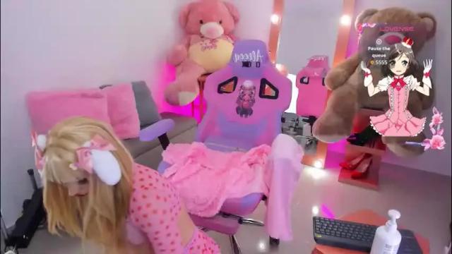 Image 6 of alessandra_thedoll Stream on Chaturbate on 22 days ago