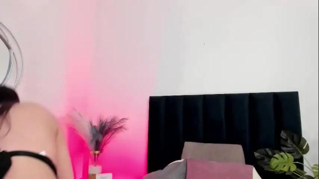 Image 11 of alessaromaa Stream on Chaturbate on 1 month ago