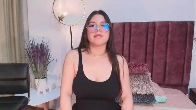 Image 11 of alessaromaa Stream on Chaturbate on 1 month ago
