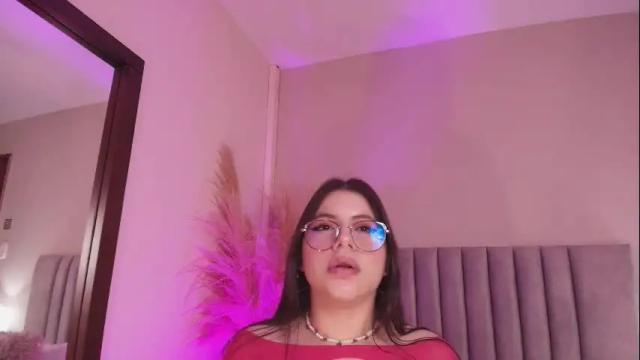 Image 11 of alessaromaa Stream on Chaturbate on 12 days ago