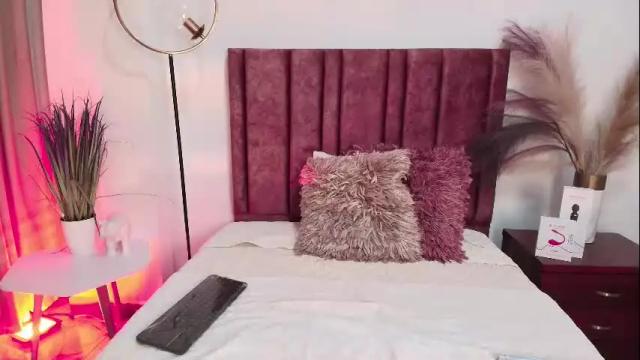 Image 11 of alessaromaa Stream on Chaturbate on 4 months ago