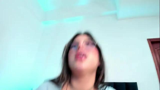 Image 11 of alessaromaa Stream on Chaturbate on 3 months ago