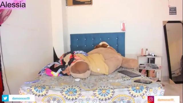 Image 12 of alessia_hot1 Stream on Chaturbate on 4 months ago