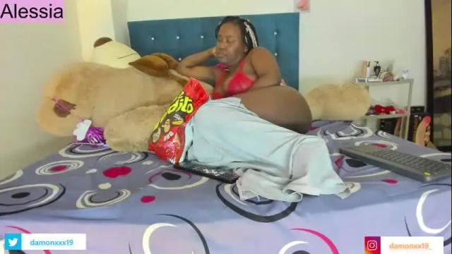 Image 8 of alessia_hot1 Stream on Chaturbate on 4 months ago