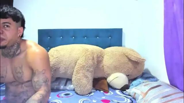 Image 7 of alessia_hot1 Stream on Chaturbate on 19 days ago