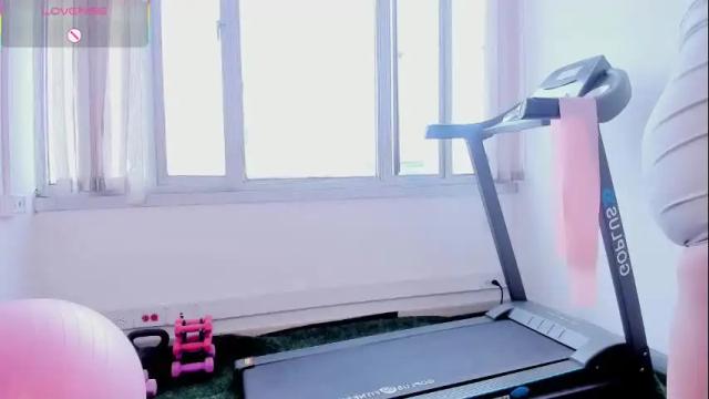 Image 12 of alessia_se Stream on Chaturbate on 1 month ago