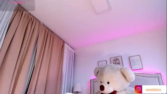 Image 10 of alessia_se Stream on Chaturbate on 1 month ago