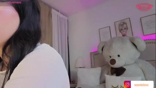 Image 2 of alessia_se Stream on Chaturbate on 1 month ago