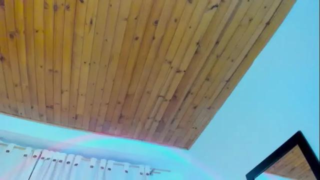 Image 8 of alessia_taylor Stream on Chaturbate on 6 months ago