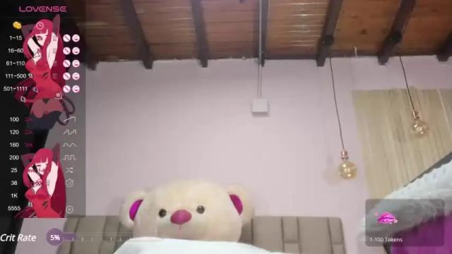 Image 8 of alessia_winters Stream on Chaturbate on 15 months ago