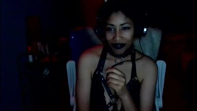 Image 7 of alessiabook Stream on Chaturbate on 16 months ago