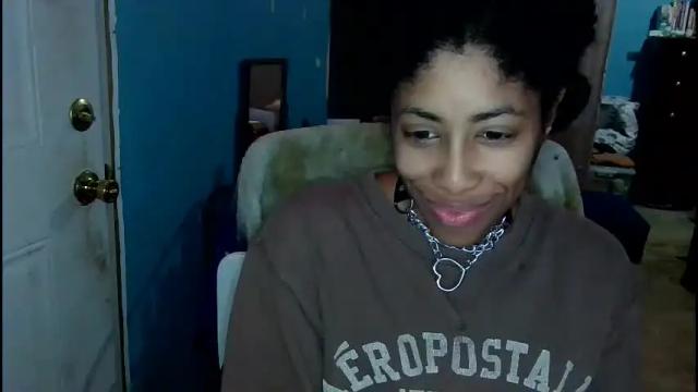 Image 2 of alessiabook Stream on Chaturbate on 18 months ago