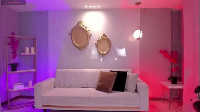 Image 2 of alessiacorleone_ Stream on Chaturbate on 1 month ago