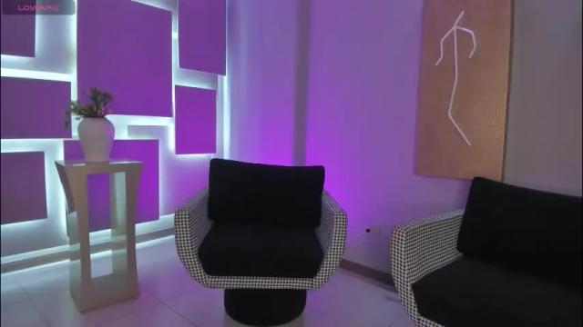 Image 2 of alessiacorleone_ Stream on Chaturbate on 23 days ago