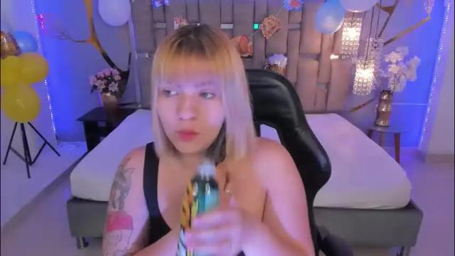 Image 3 of alessiadouce Stream on Chaturbate on 1 month ago