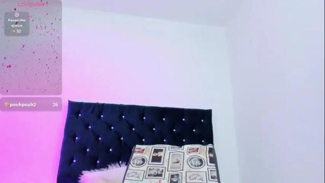 Image 11 of alessiakaunn Stream on Chaturbate on 1 month ago