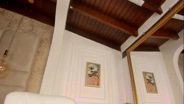 Image 12 of alessialondon Stream on Chaturbate on 12 days ago