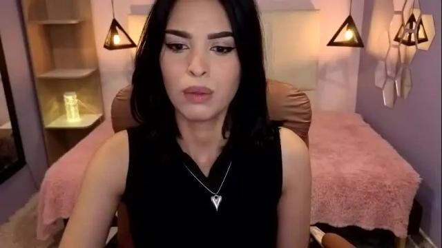 Image 7 of alessiaval Stream on Chaturbate on 2 months ago