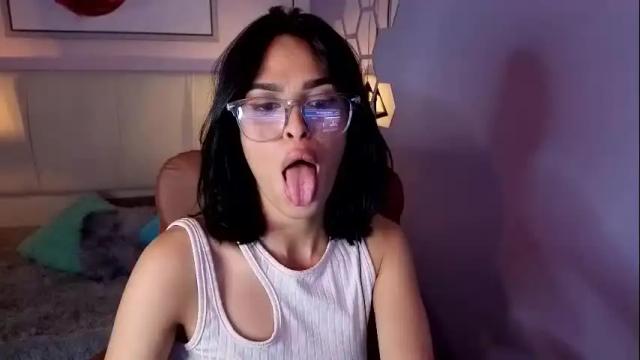 Image 12 of alessiaval Stream on Chaturbate on 1 month ago