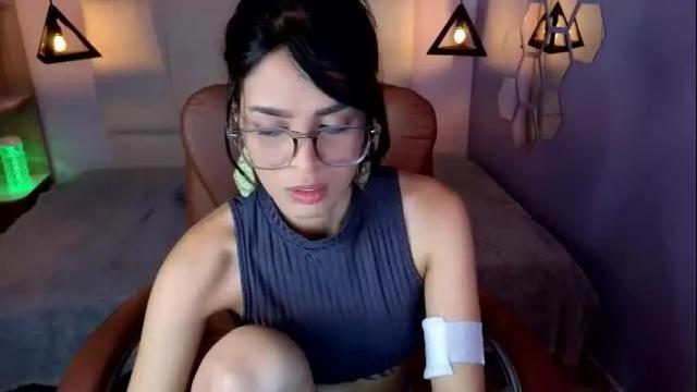 Image 7 of alessiaval Stream on Chaturbate on 1 month ago