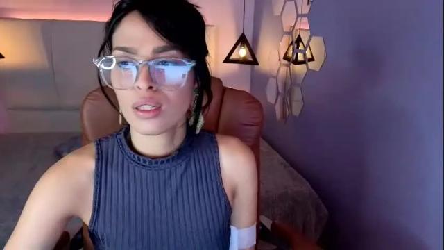 Image 8 of alessiaval Stream on Chaturbate on 1 month ago