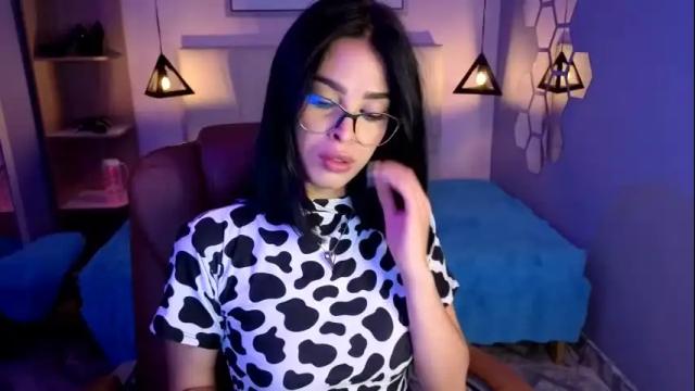Image 10 of alessiaval Stream on Chaturbate on 2 days ago