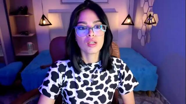 Image 12 of alessiaval Stream on Chaturbate on 2 days ago