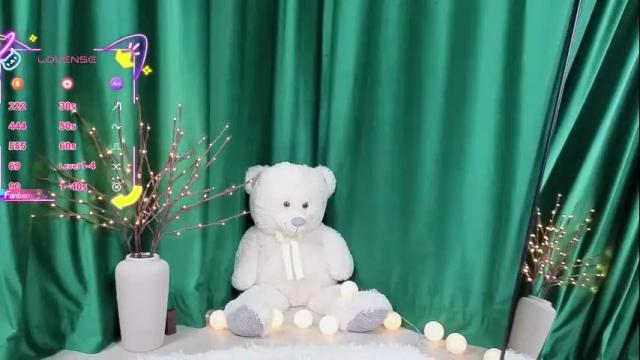 Image 3 of alessyaaa Stream on Chaturbate on 1 month ago