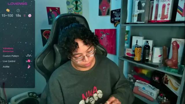 Image 3 of alesyahampton Stream on Chaturbate on 1 month ago