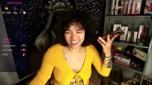 Image 4 of alesyahampton Stream on Chaturbate on 10 days ago