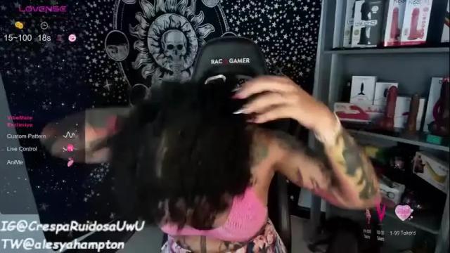 Image 8 of alesyahampton Stream on Chaturbate on 5 days ago