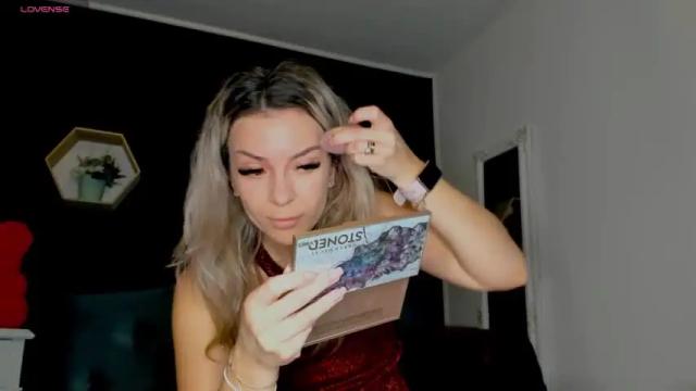 Image 3 of alesys69 Stream on Chaturbate on 12 months ago